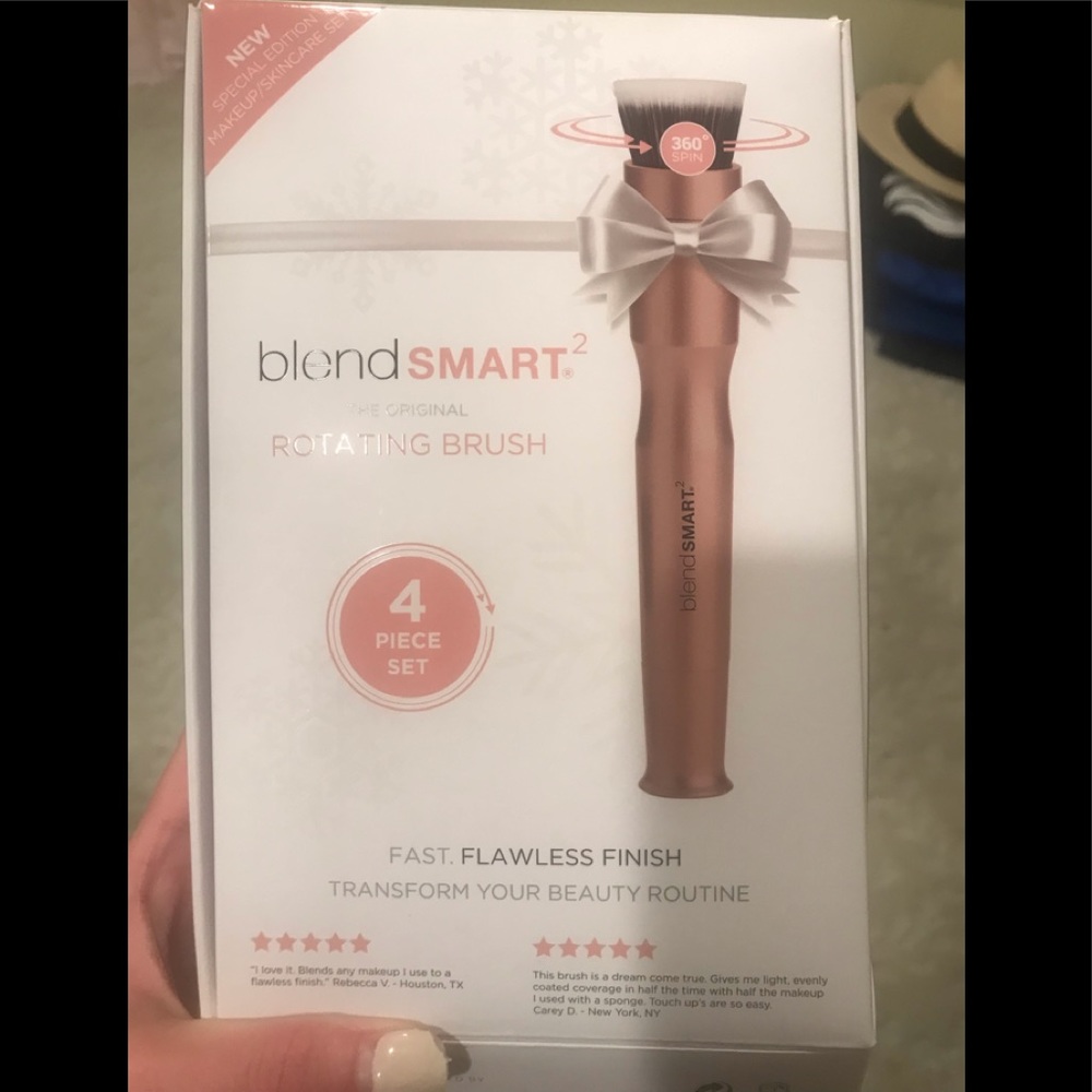 blend smart 2 rotating makeup brush NEW IN BOX